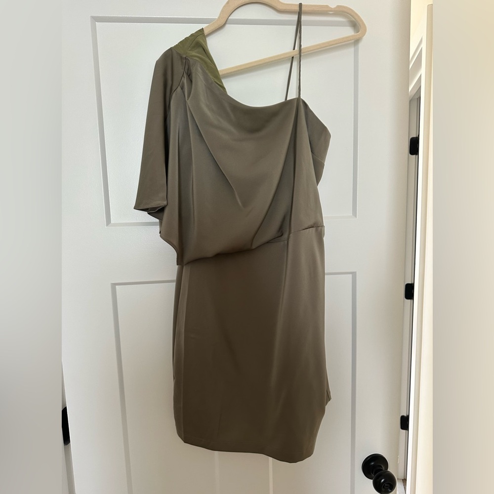 Ivy & Leo sage green dress - size L